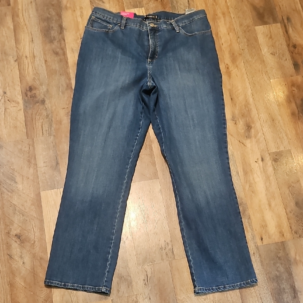 👖Lee Women's Classic Indigo Straight Leg Jeans